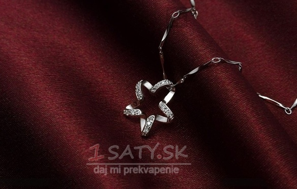 Kľučkové ženy Strieborná Päťcestná hviezda Inlaid diamantový náhrdelník