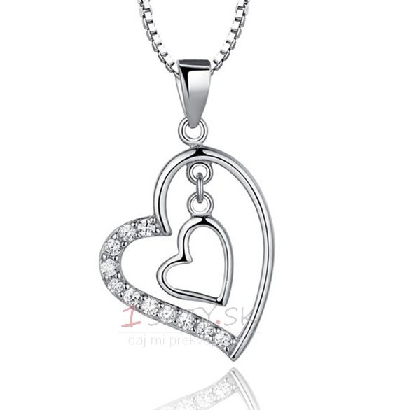 Strieborné srdce v tvare ženy krátke vykládané diamantový náhrdelník