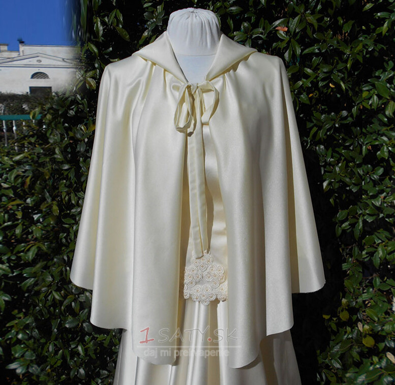 Svadobný šatkový šál s kapucňou a svadobnými doplnkami